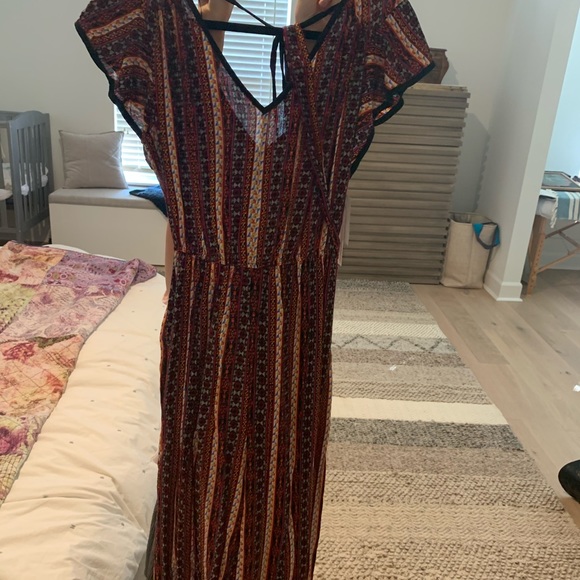 Super cool jumpsuit, flattering and on point - Picture 2 of 6